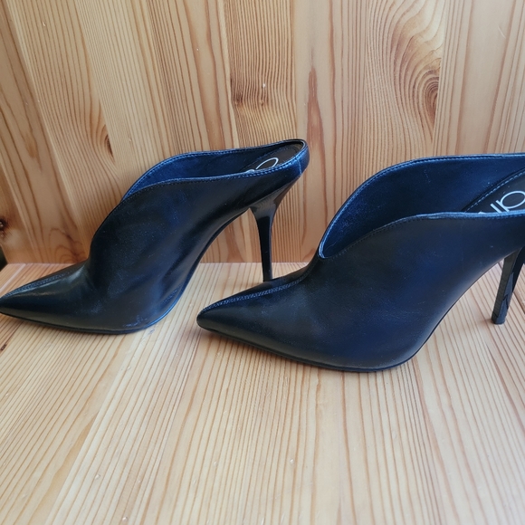 Heels - Picture 5 of 5